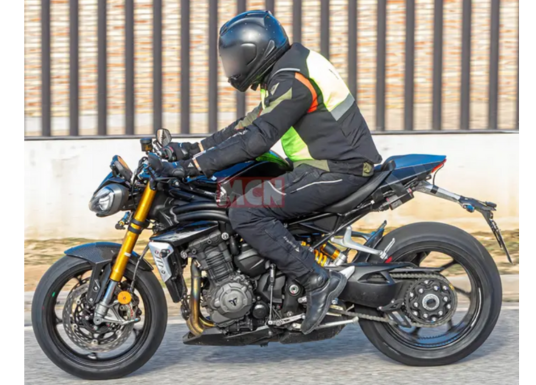 Updated Triumph Speed Triple 1200 RS Spotted Testing