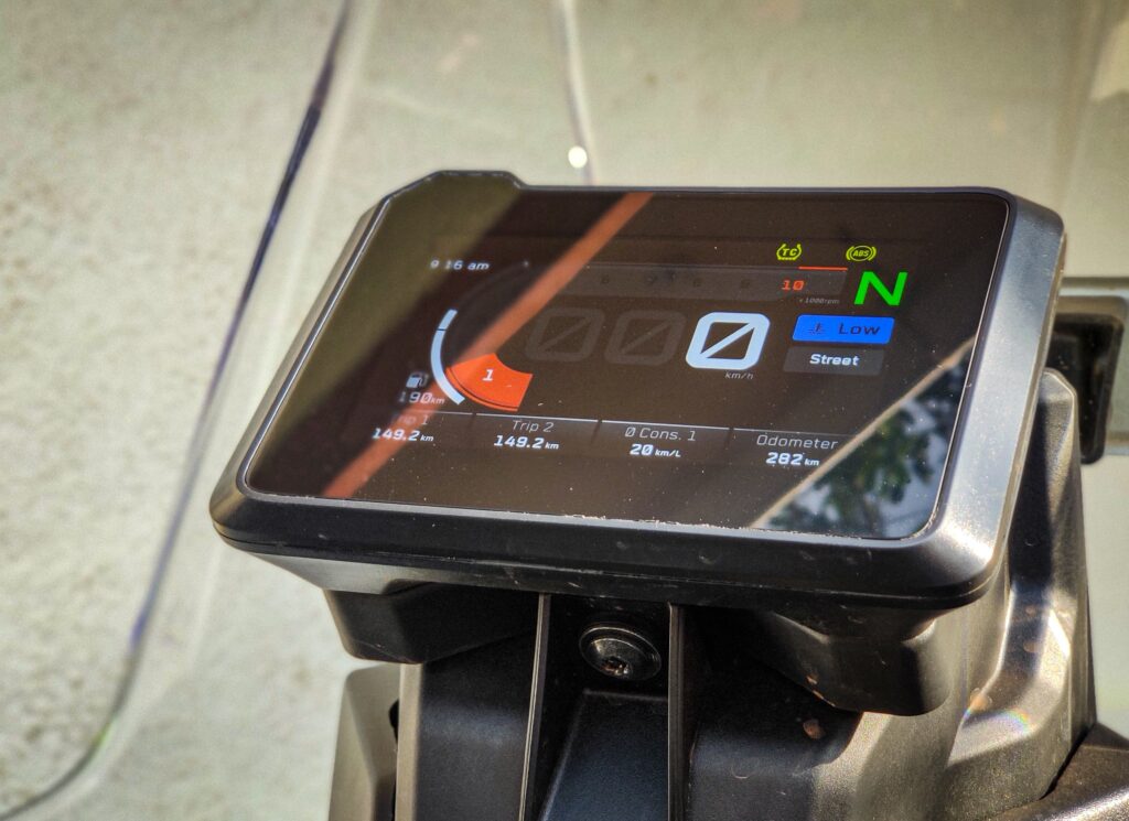 Digital features of the 2025 KTM 390 Adventure with turn-by-turn navigation, call controls, contacts, and music control